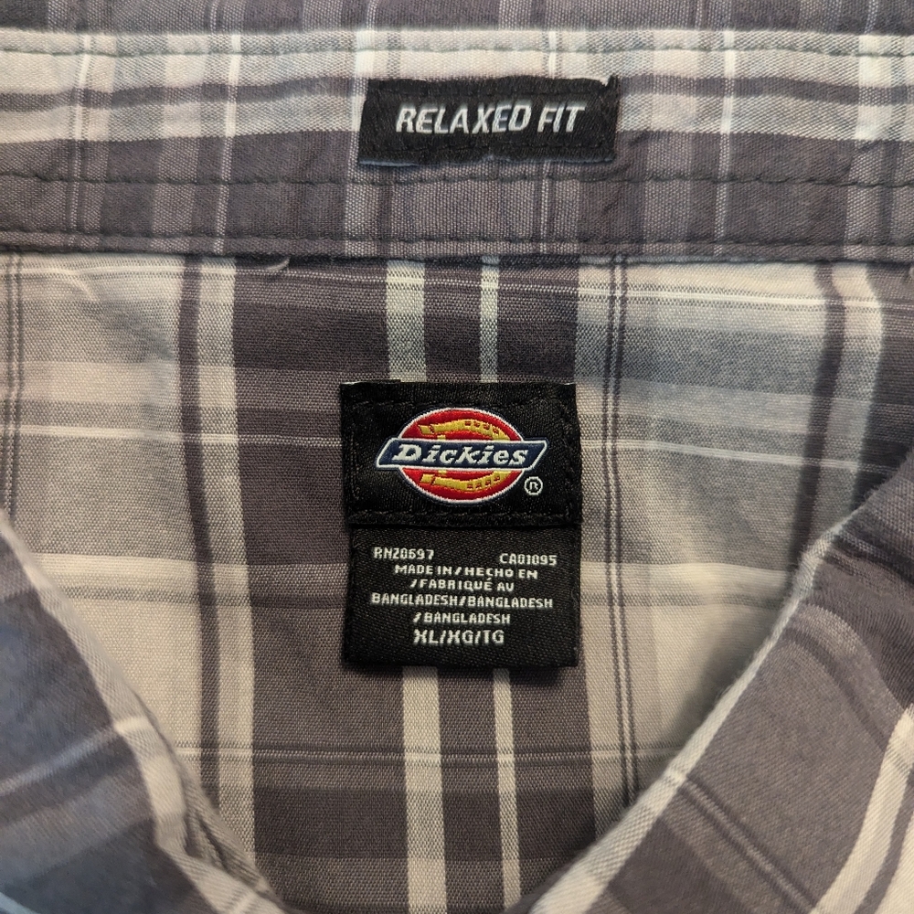 Dickies Relaxed Fit Gray Plaid Button Collar Shirt Sleeve Shirt. Men's XL - Picture 3 of 6